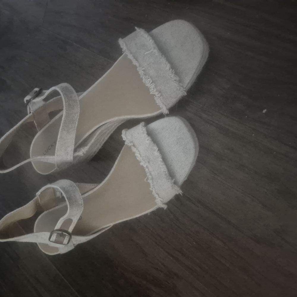 Boho Wedges Sz 11